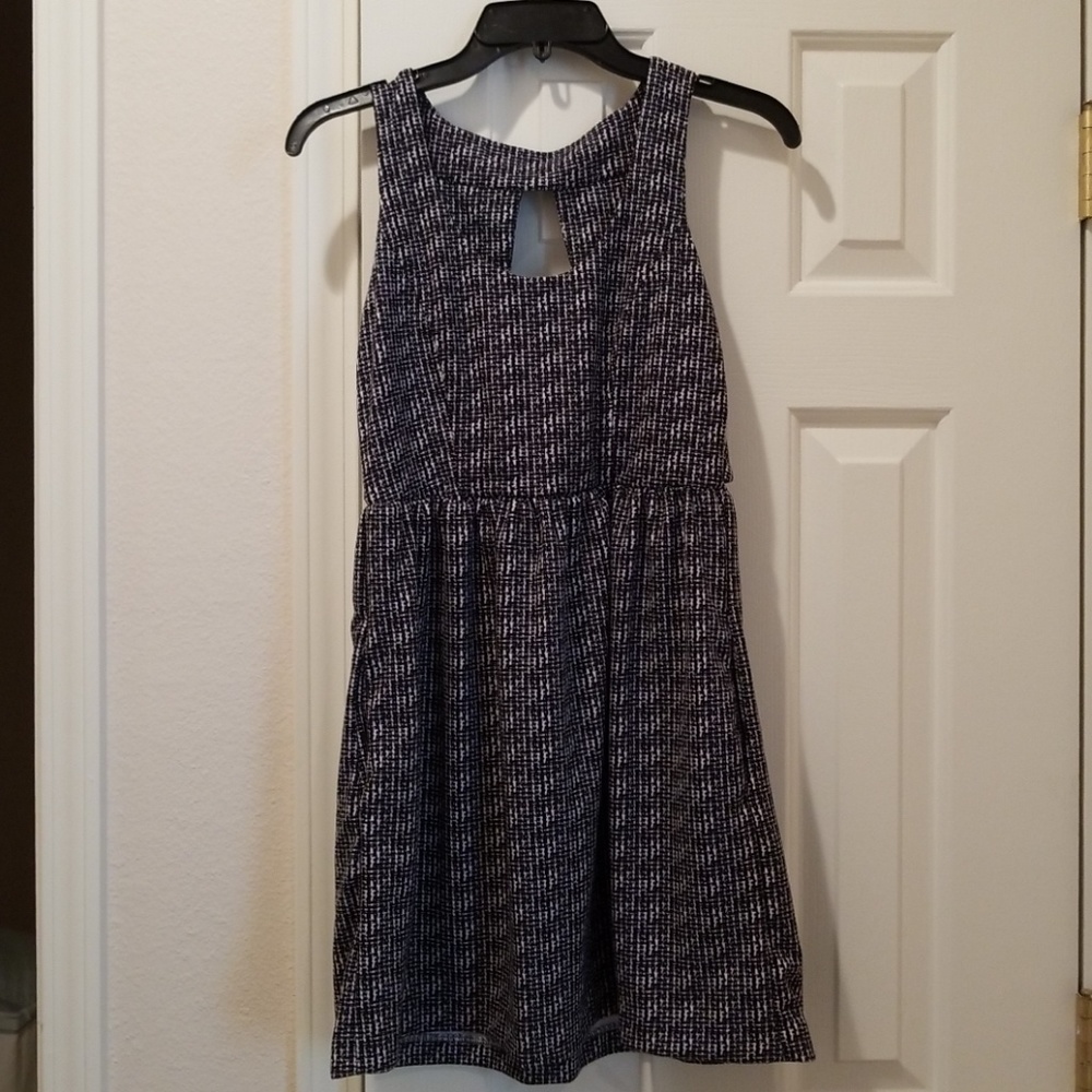 NWOT Silence + Noise dress